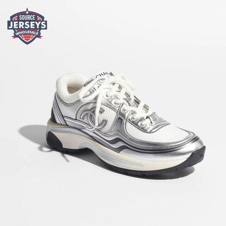 CHANEL SNEAKERS White & Silver - CC7