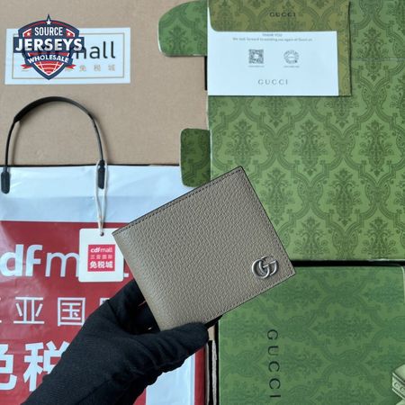 Gucci GG Marmont Bi-Fold Wallet