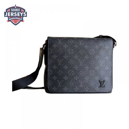 district pm monogram eclipse canvas lmb024