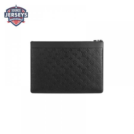 discovery pochette monogram shadow leather lp51