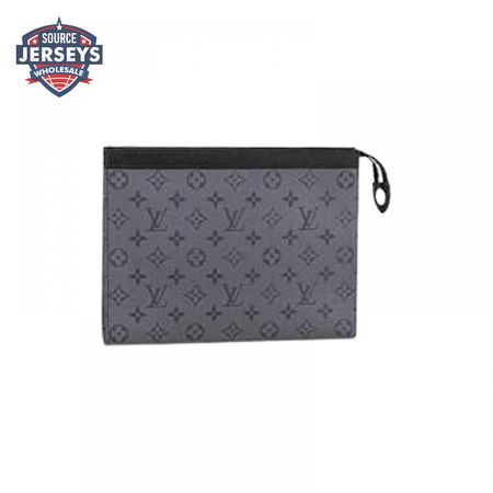 pochette voyage mm monogram eclipse canvas lp56