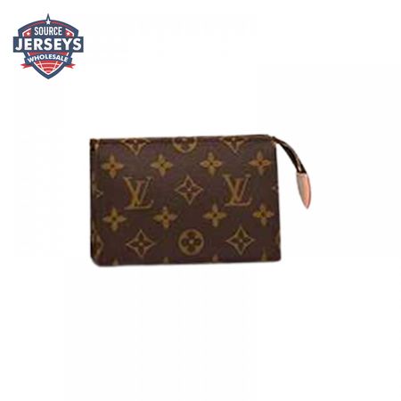 toiletry pouch 15 monogram canvas lp49