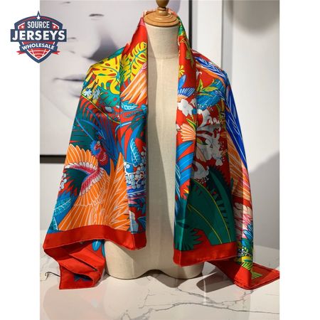 hermes ladies summer silk scarf red