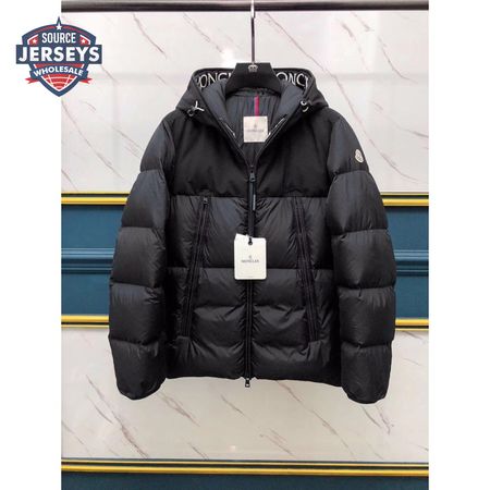 Moncler Montclar Down Jacket MC330183