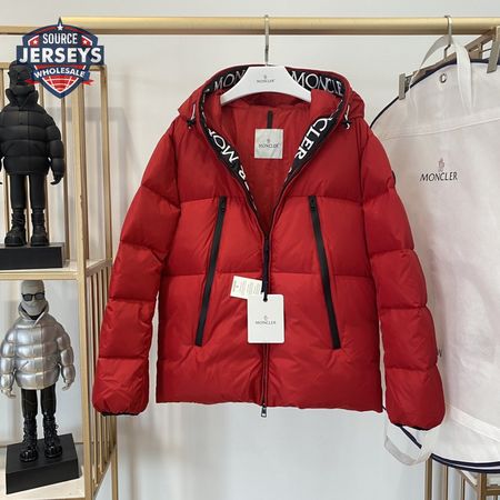 Moncler Down Jacket MC330067