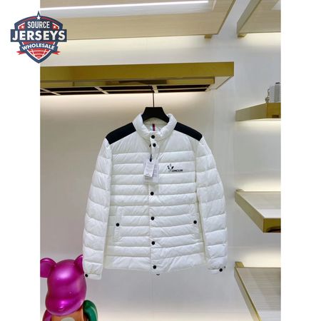 Moncler 2020 Down Jacket MC330059