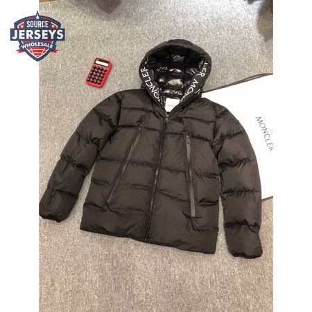 Moncler 2020 Down Jacket MC330070