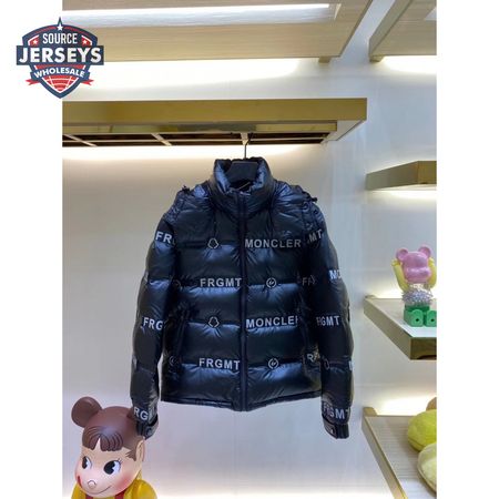 Moncler 2020 Down Jacket MC330086