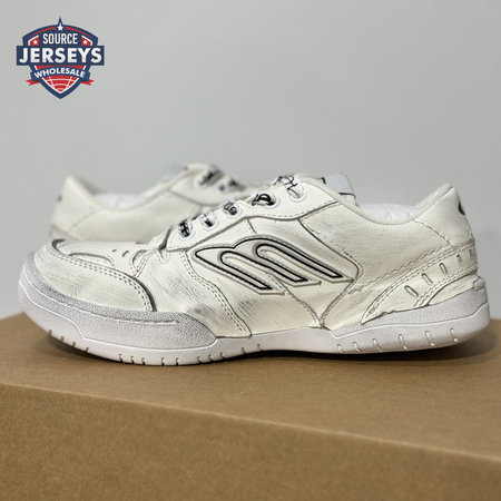 Balenciaga Hamptons Worn-Out White