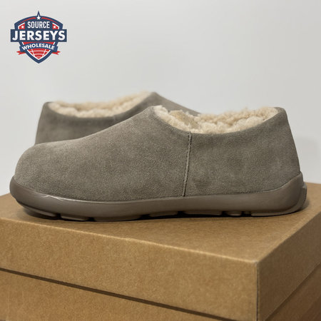UGG Retro Snow Boot Grey