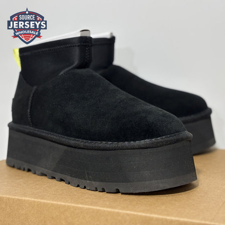 UGG Classic Mini Dipper Boot Black