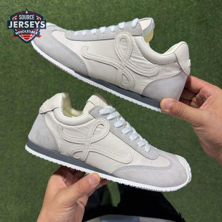 LOEWE Flow Runner Light Grey and White