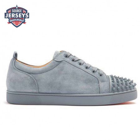 CHRISTIAN LOUBOUTIN LOW TOP SNEAKER - CL27