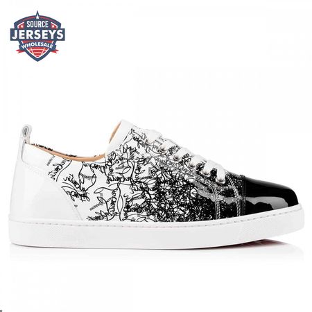 CHRISTIAN LOUBOUTIN LOW TOP SNEAKER - CL17