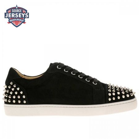 CHRISTIAN LOUBOUTIN LOW TOP SNEAKER - CL3