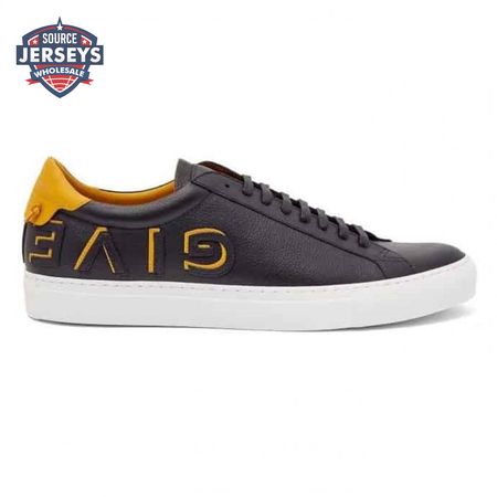 GIVENCHY LOW SNEAKER IN LEATHER - GVC5