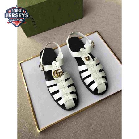 GUCCI SANDAL WITH DOUBLE G - SDG008