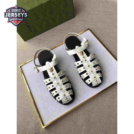 GUCCI SANDAL WITH DOUBLE G - SDG003